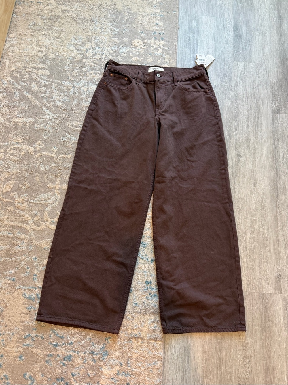 Abercrombie & Fitch Wide-Leg Chinos in Dark Brown